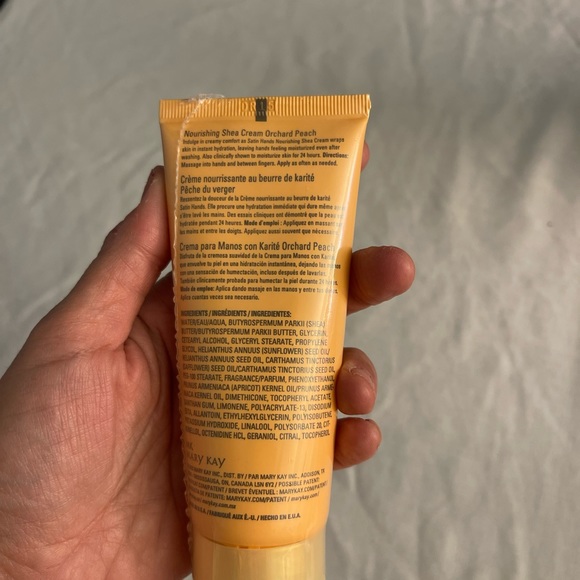 Satin Hands Limited Edition
BOUTIQUE
nourishing shea crean Orchard Peach New 3oz - Picture 2 of 2